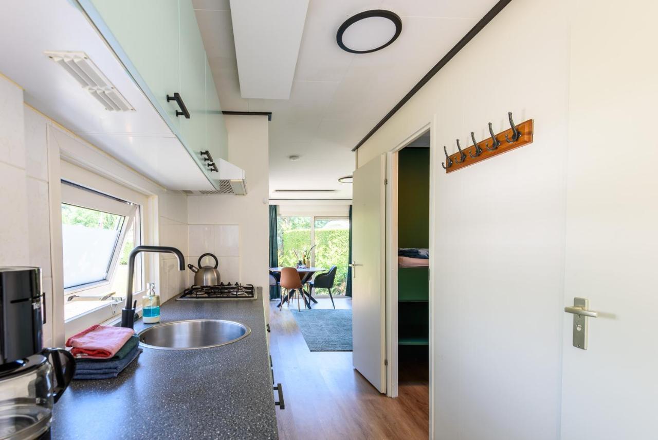 Gezellig Chalet Aan De Veluwse Bosrand Putten Esterno foto
